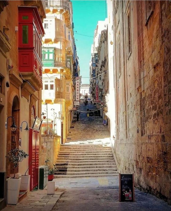 Mcc Suites Valletta Exteriör bild