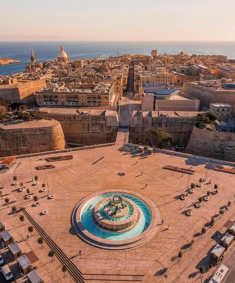 Mcc Suites Valletta Exteriör bild